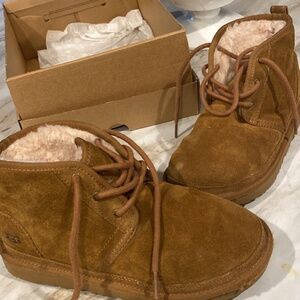 Uggs size 4